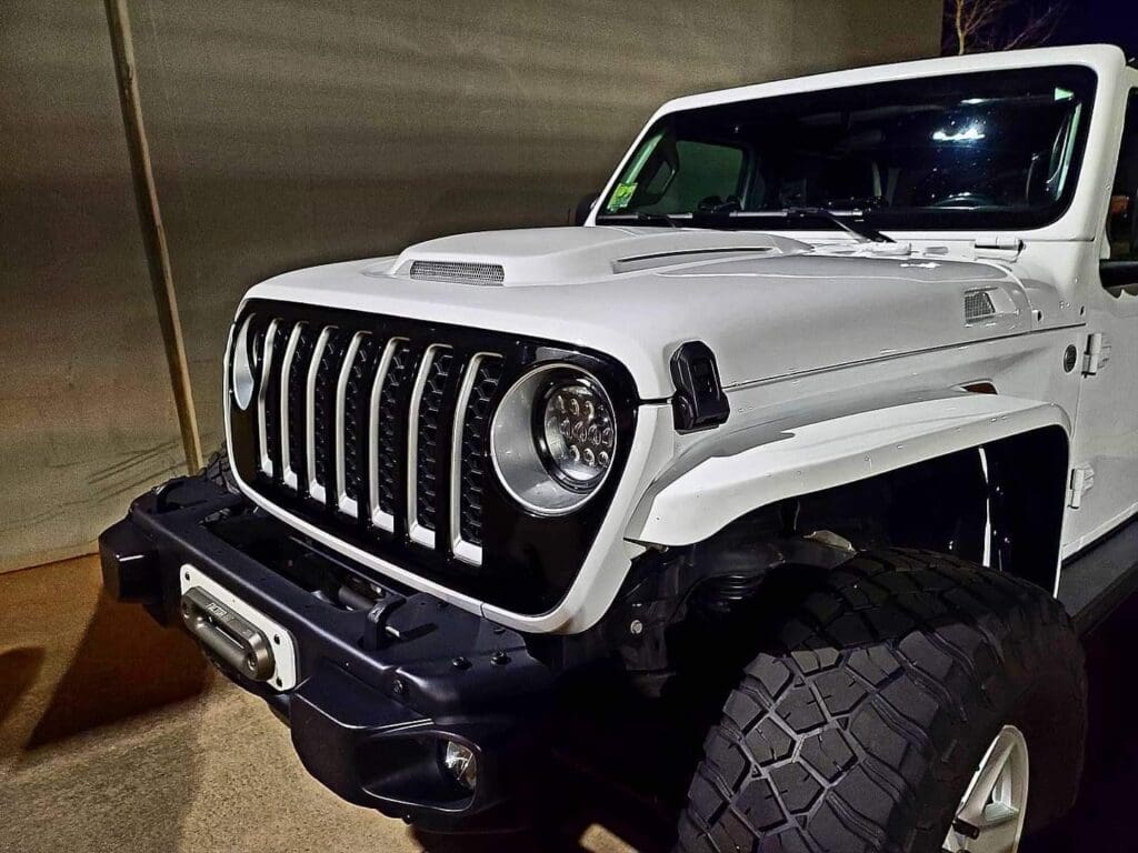 Jeep Gladiator JT Heat Expulsion Hood